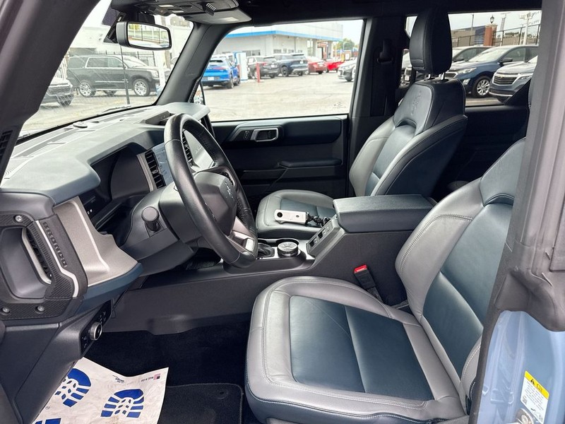 Ford Bronco Vehicle Full-screen Gallery Image 28