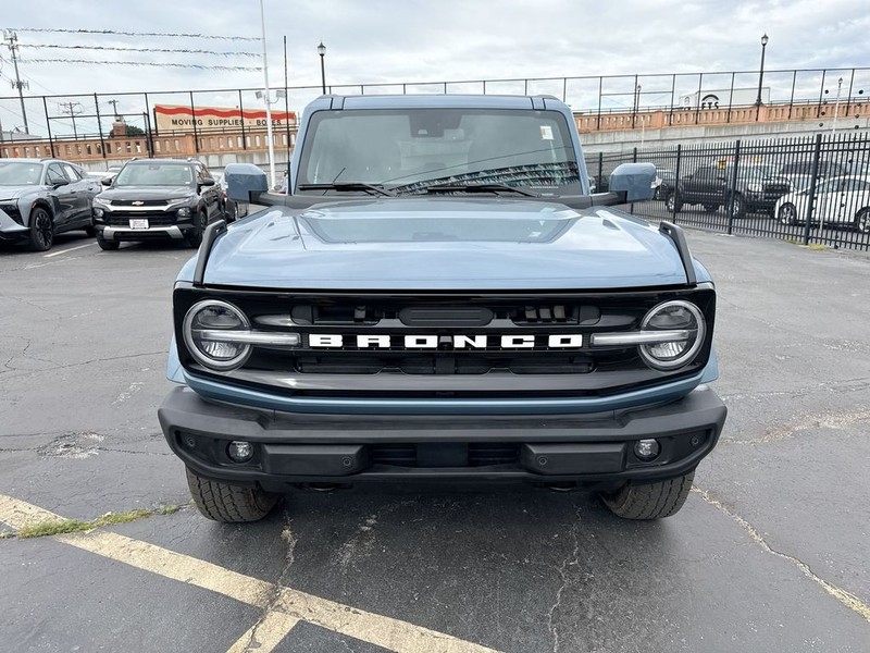 Ford Bronco Vehicle Full-screen Gallery Image 36
