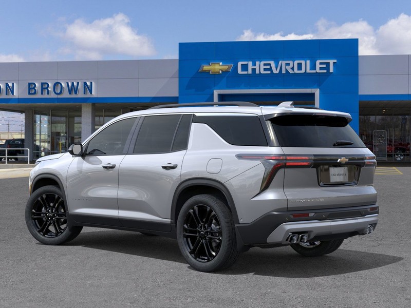 Chevrolet Traverse Vehicle Full-screen Gallery Image 3