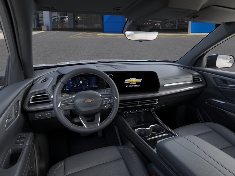 Chevrolet Traverse Vehicle Full-screen Gallery Image 15