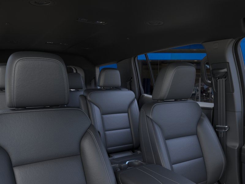 Chevrolet Traverse Vehicle Full-screen Gallery Image 24