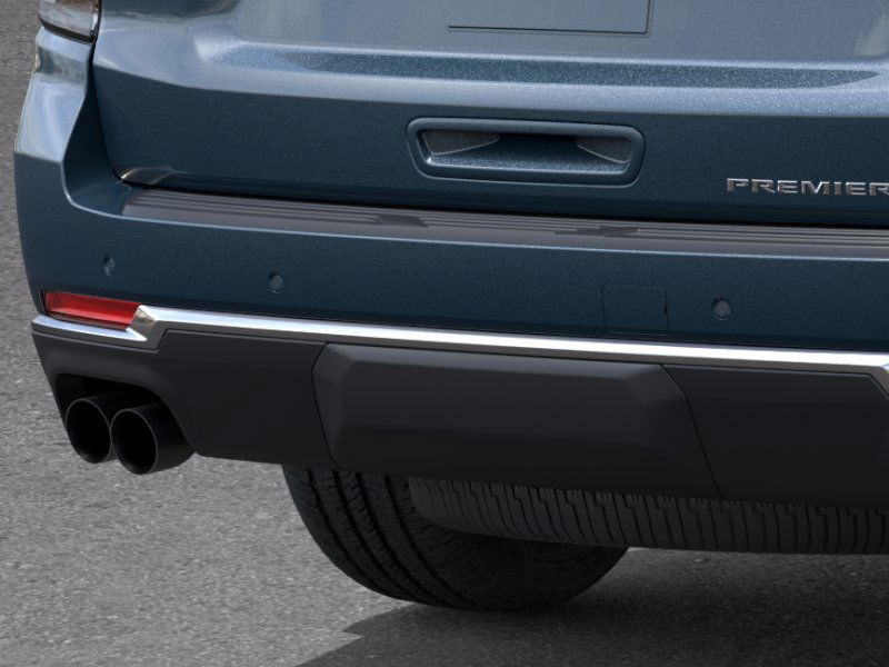 Chevrolet Suburban Vehicle Full-screen Gallery Image 14