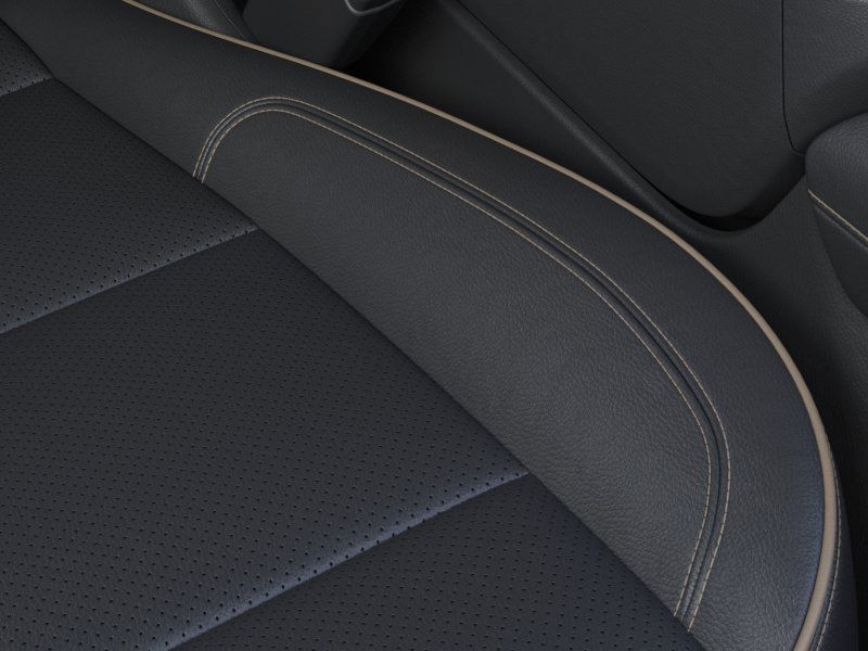 Chevrolet Suburban Vehicle Full-screen Gallery Image 21