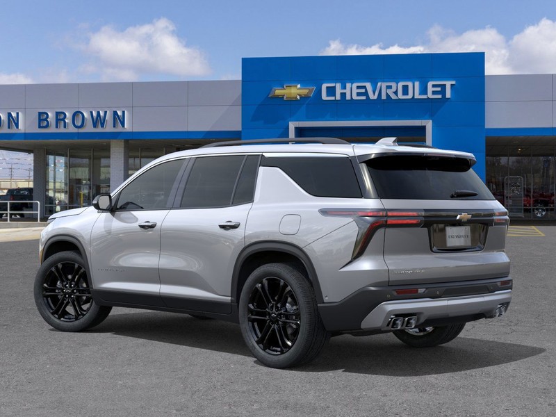 Chevrolet Traverse Vehicle Full-screen Gallery Image 3