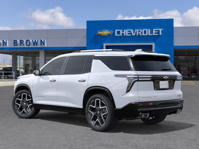 Chevrolet Traverse Vehicle Full-screen Gallery Image 3