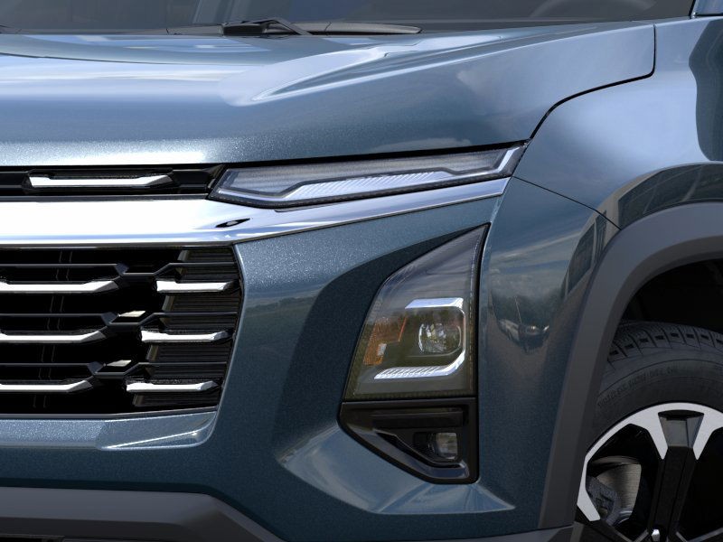 Chevrolet Equinox Vehicle Full-screen Gallery Image 10