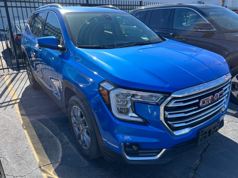 GMC Terrain Vehicle Full-screen Gallery Image 3