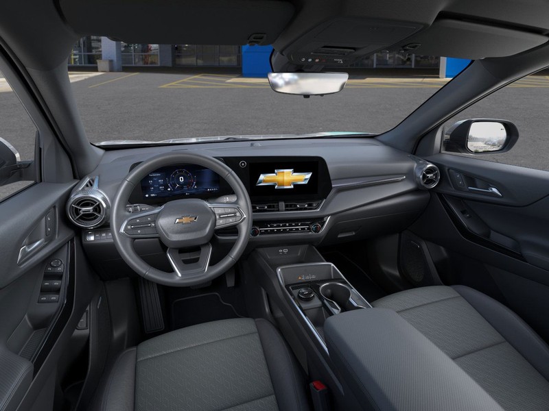 Chevrolet Equinox Vehicle Full-screen Gallery Image 15