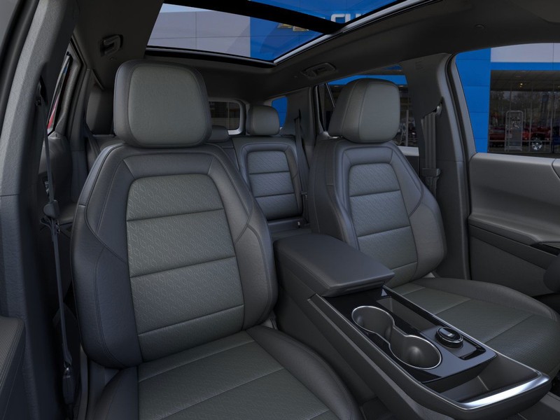Chevrolet Equinox Vehicle Full-screen Gallery Image 16