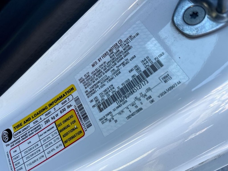 Ford Mustang Vehicle Full-screen Gallery Image 40