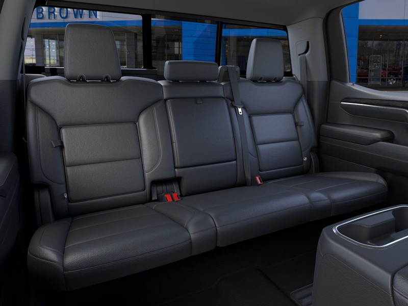 Chevrolet Silverado 1500 Vehicle Full-screen Gallery Image 17