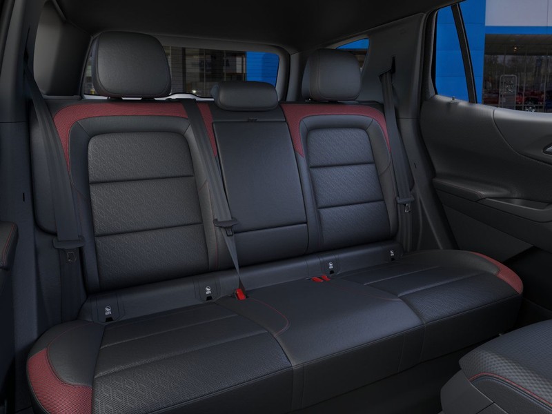 Chevrolet Equinox Vehicle Full-screen Gallery Image 17