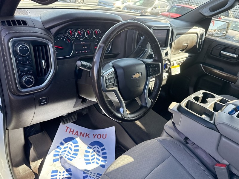 Chevrolet Silverado 1500 LTD Vehicle Full-screen Gallery Image 14