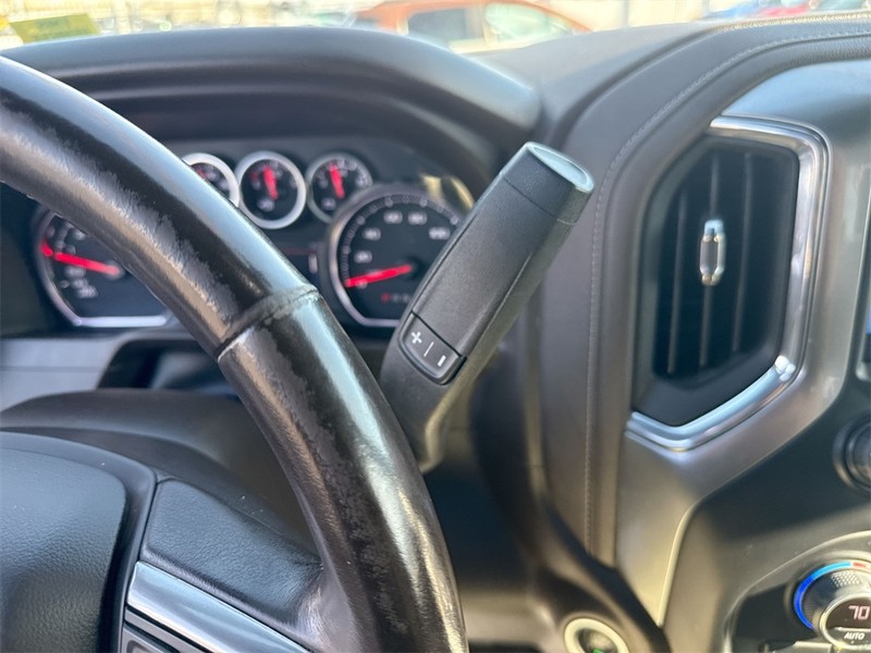 Chevrolet Silverado 1500 LTD Vehicle Full-screen Gallery Image 20