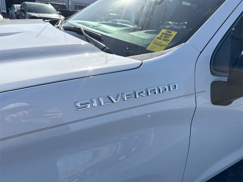 Chevrolet Silverado 1500 LTD Vehicle Full-screen Gallery Image 34