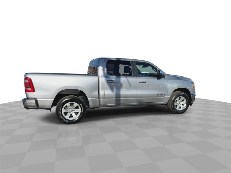 Ram 1500 Vehicle Full-screen Gallery Image 13