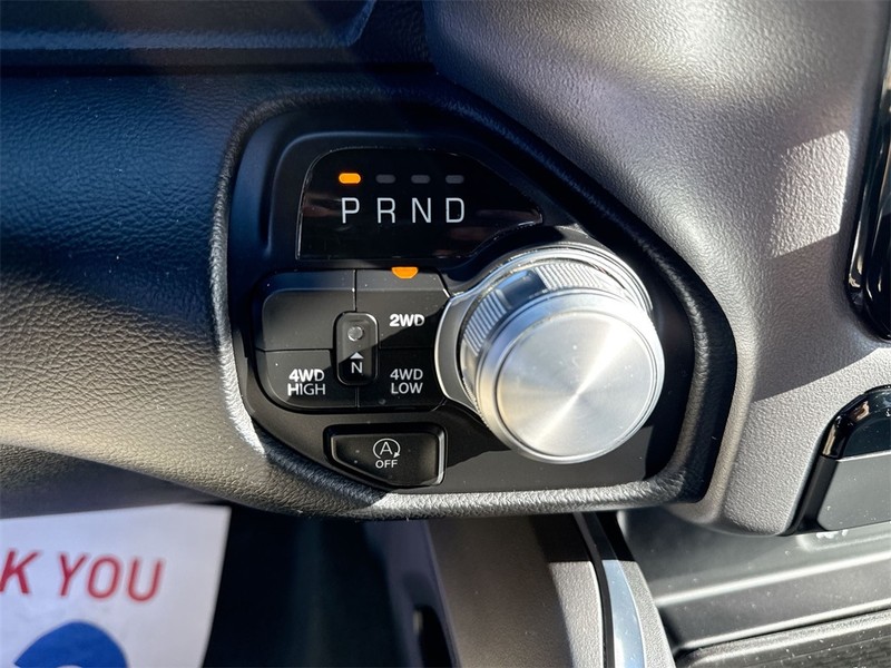 Ram 1500 Vehicle Full-screen Gallery Image 20