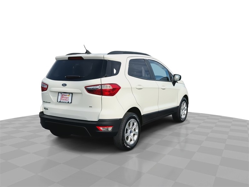 Ford EcoSport Vehicle Full-screen Gallery Image 11