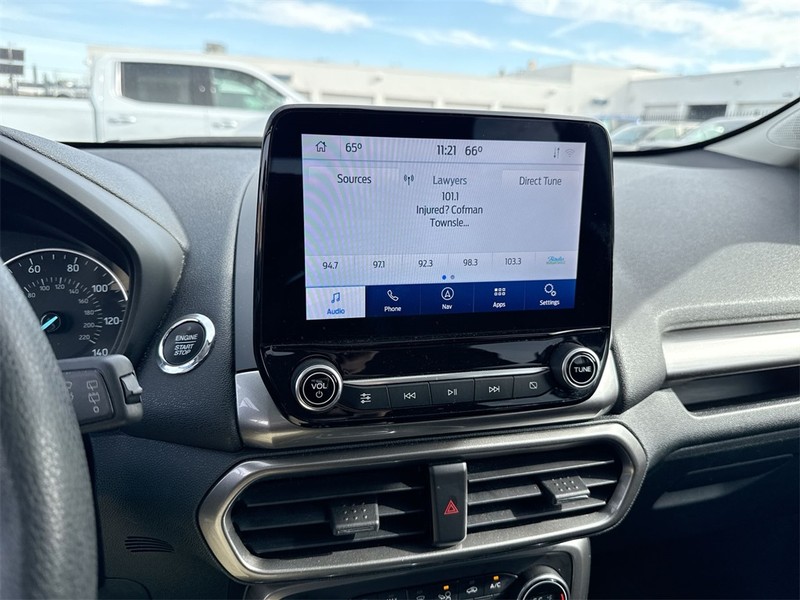 Ford EcoSport Vehicle Full-screen Gallery Image 18