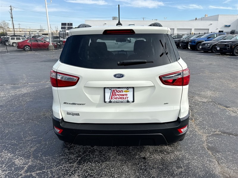 Ford EcoSport Vehicle Full-screen Gallery Image 29