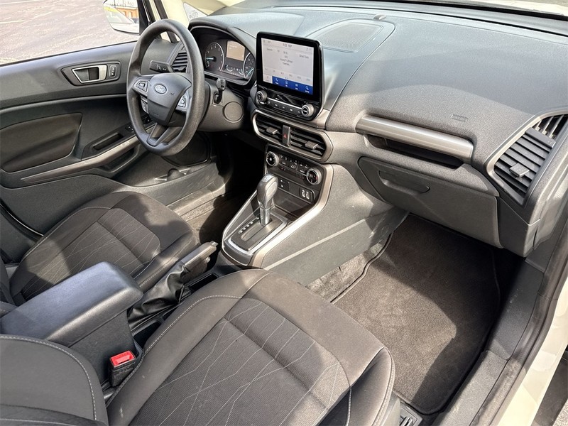 Ford EcoSport Vehicle Full-screen Gallery Image 32