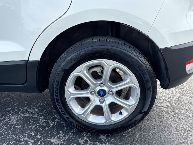 Ford EcoSport Vehicle Full-screen Gallery Image 36