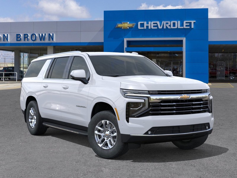 Chevrolet Suburban Vehicle Full-screen Gallery Image 7