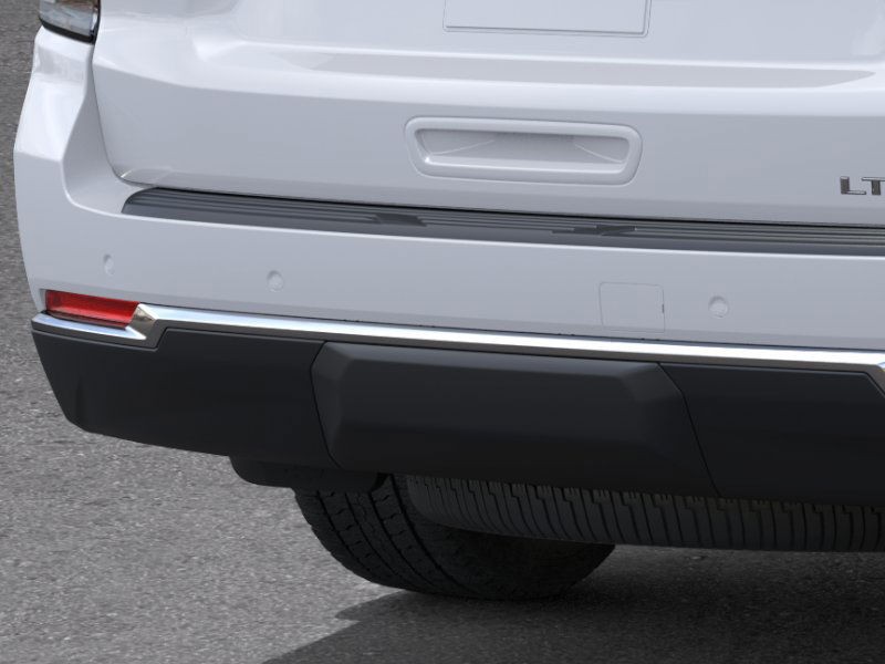 Chevrolet Suburban Vehicle Full-screen Gallery Image 14