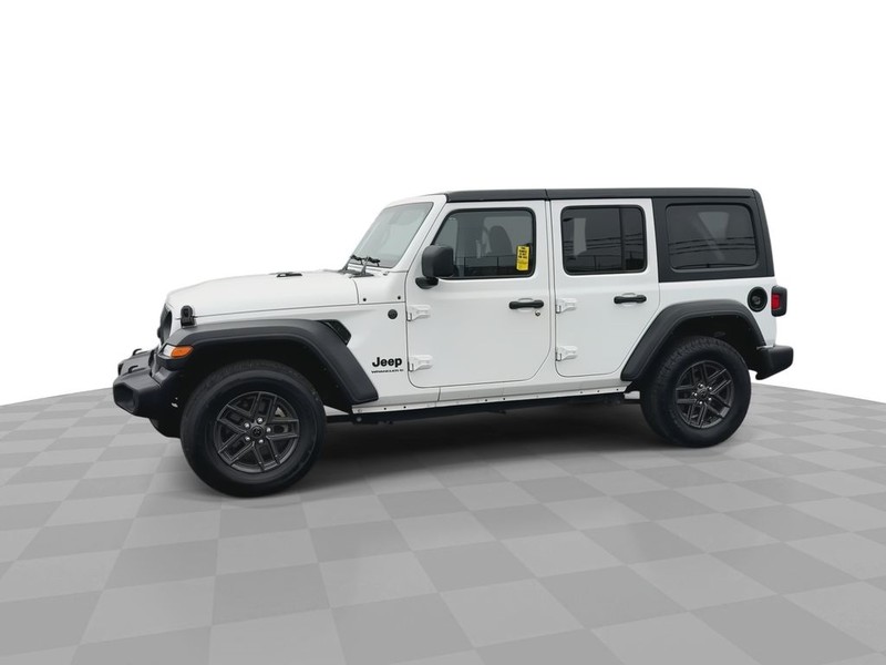 Jeep Wrangler Vehicle Full-screen Gallery Image 7