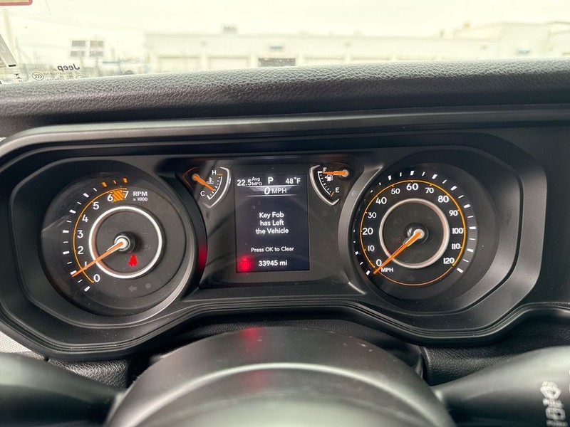 Jeep Wrangler Vehicle Full-screen Gallery Image 19