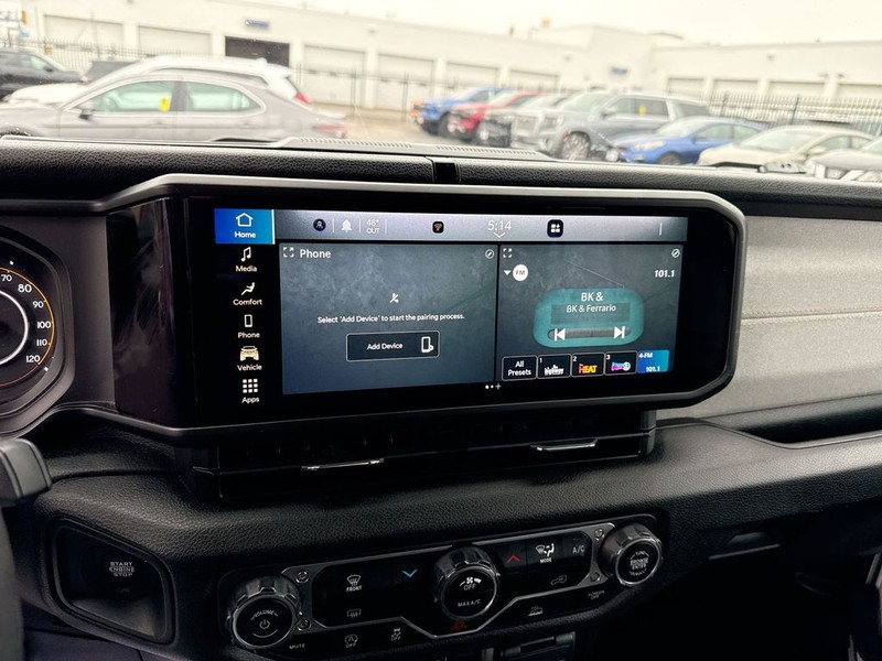 Jeep Wrangler Vehicle Full-screen Gallery Image 20