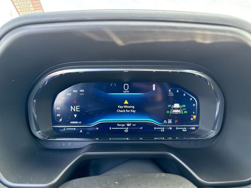 Chevrolet Tahoe Vehicle Full-screen Gallery Image 19