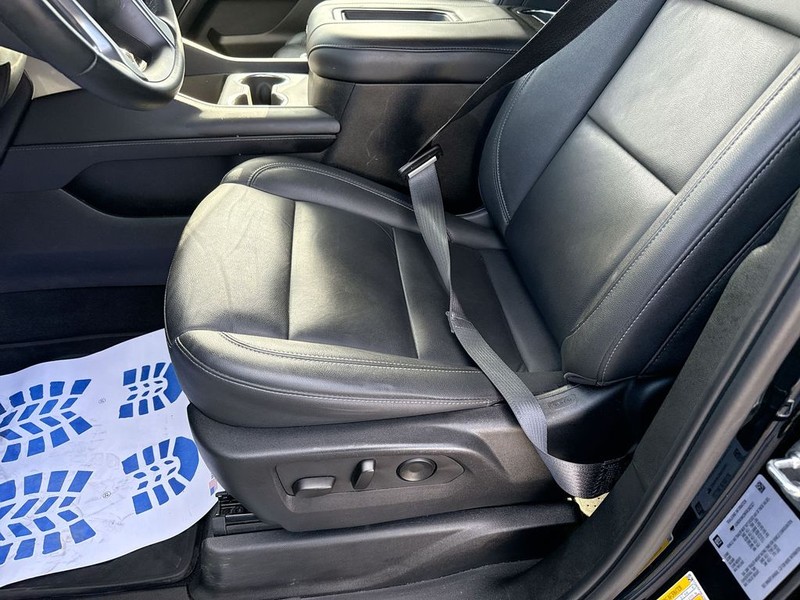 Chevrolet Tahoe Vehicle Full-screen Gallery Image 27