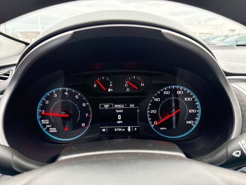 Chevrolet Malibu Vehicle Full-screen Gallery Image 15