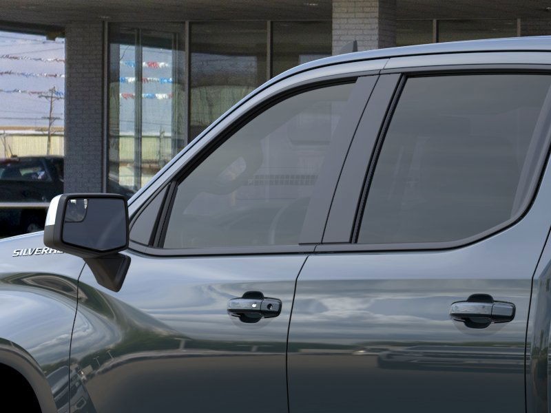 Chevrolet Silverado 1500 Vehicle Full-screen Gallery Image 12