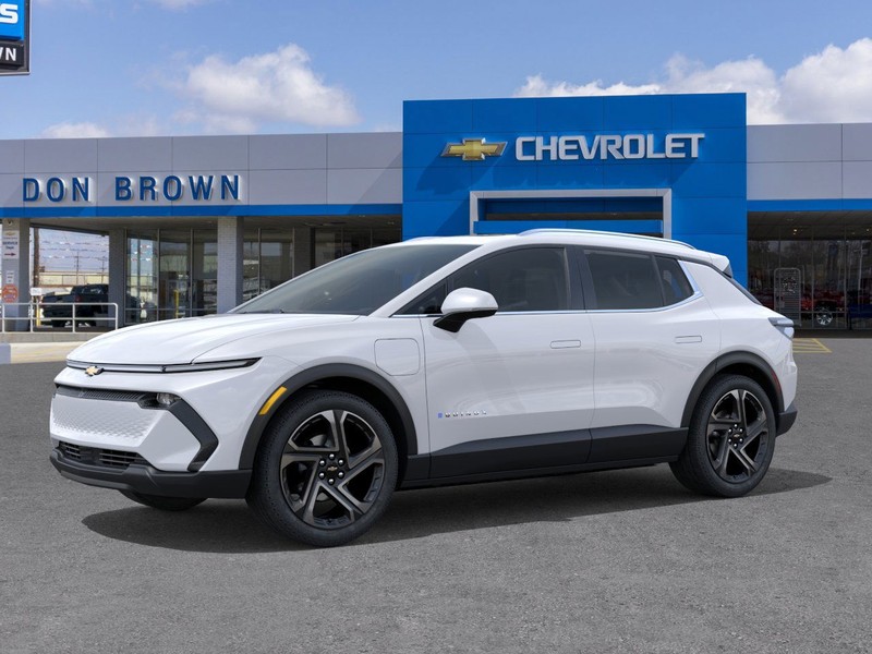 Chevrolet Equinox EV Vehicle Full-screen Gallery Image 2