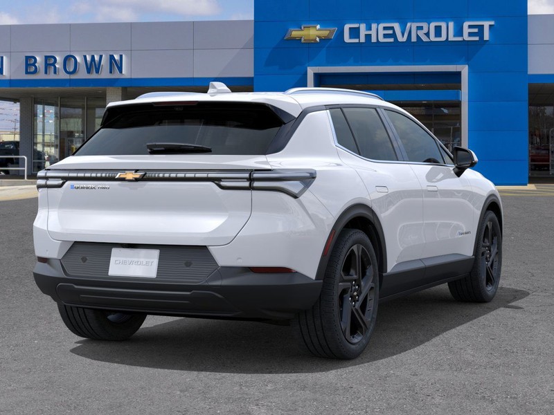 Chevrolet Equinox EV Vehicle Full-screen Gallery Image 4