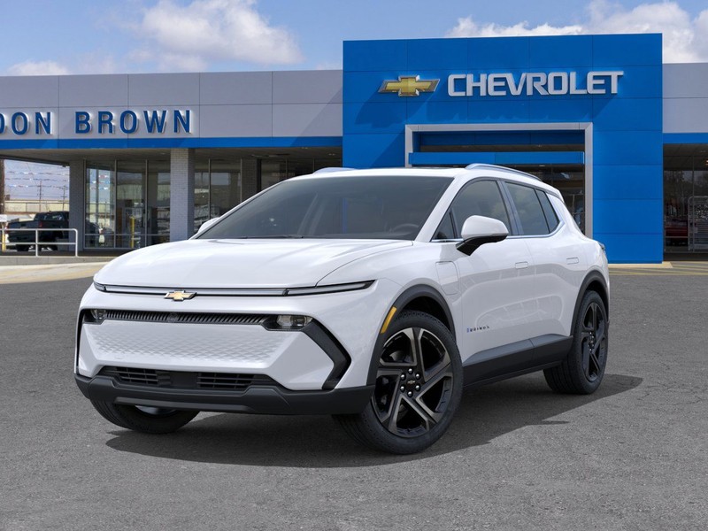 Chevrolet Equinox EV Vehicle Full-screen Gallery Image 6