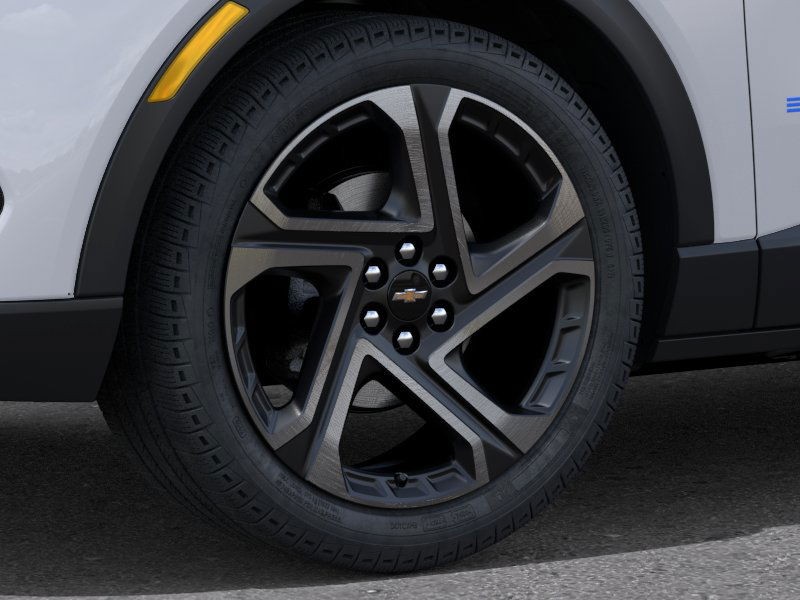 Chevrolet Equinox EV Vehicle Full-screen Gallery Image 9