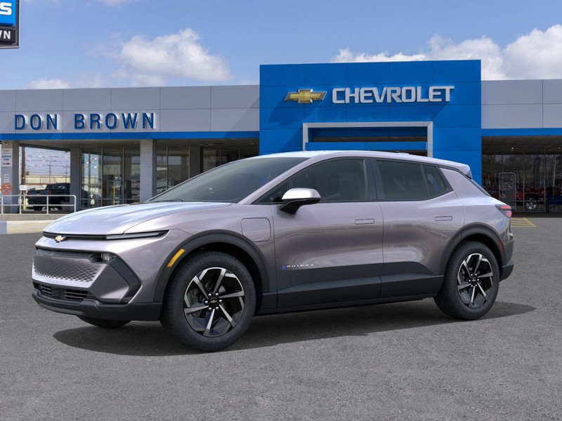 Chevrolet Equinox EV Vehicle Full-screen Gallery Image 2