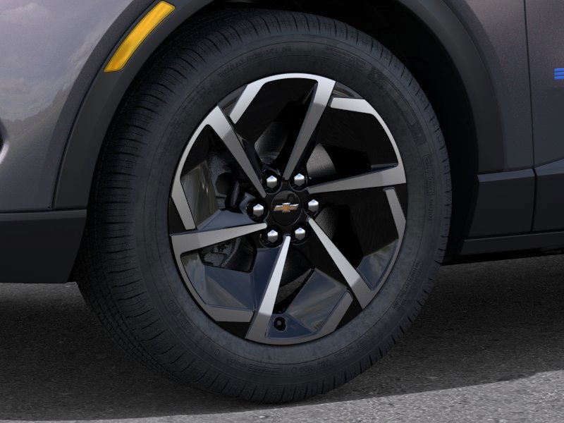 Chevrolet Equinox EV Vehicle Full-screen Gallery Image 9