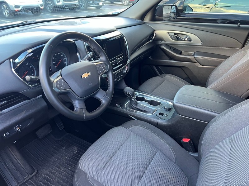 Chevrolet Traverse Vehicle Full-screen Gallery Image 7