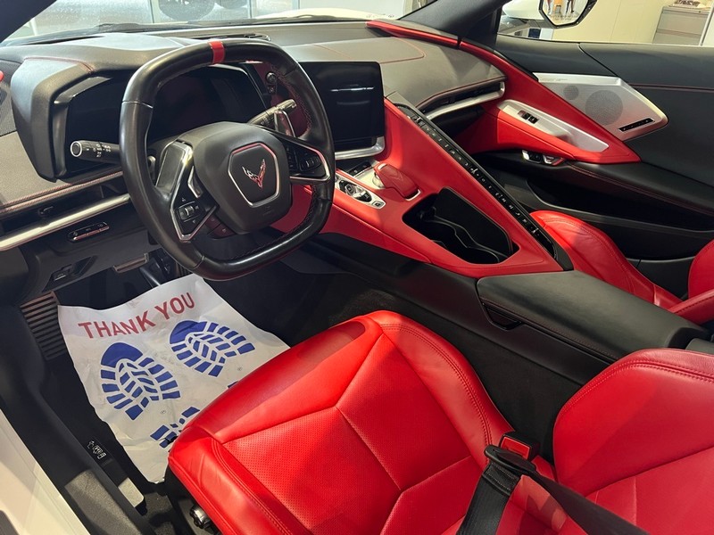 Chevrolet Corvette Vehicle Full-screen Gallery Image 07