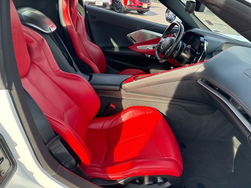 Chevrolet Corvette Vehicle Full-screen Gallery Image 33