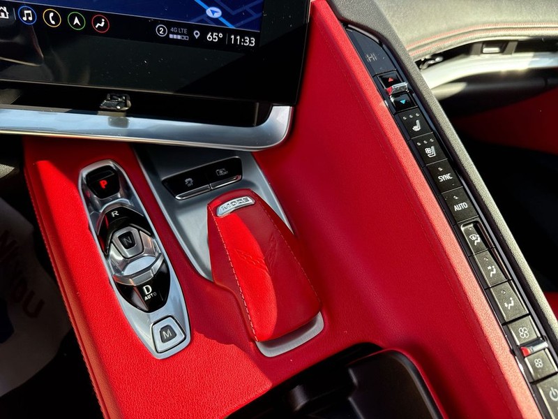 Chevrolet Corvette Vehicle Full-screen Gallery Image 41