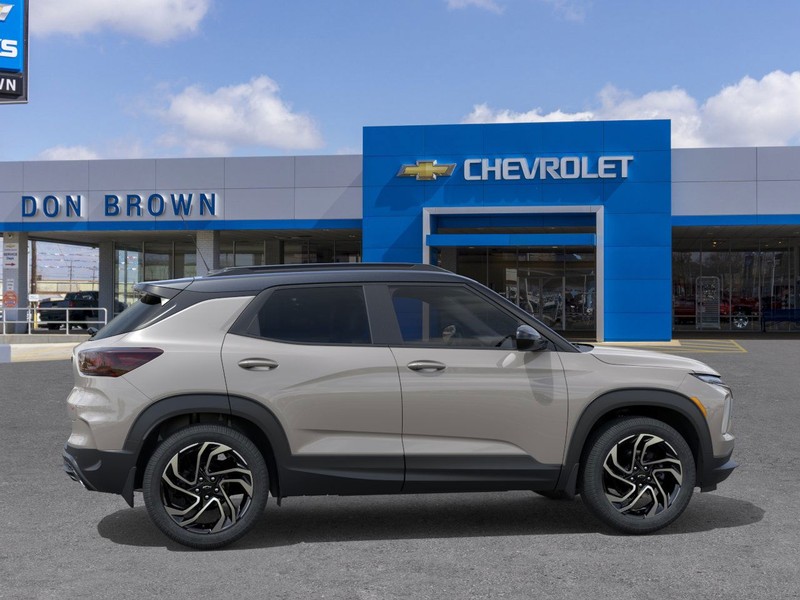 Chevrolet Trailblazer Vehicle Full-screen Gallery Image 5