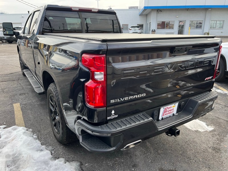 Chevrolet Silverado 1500 Vehicle Full-screen Gallery Image 4