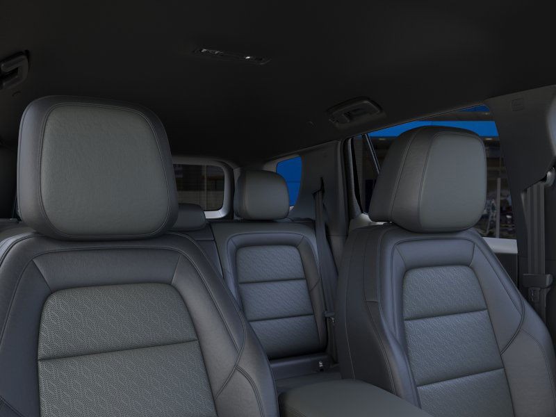 Chevrolet Equinox Vehicle Full-screen Gallery Image 24