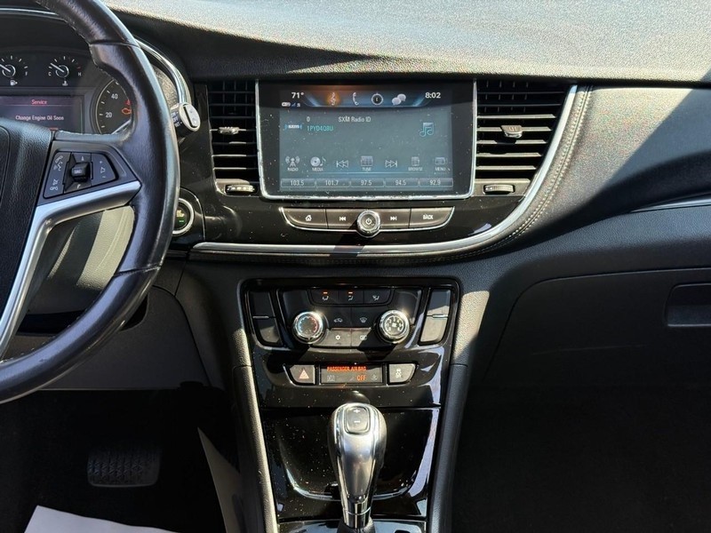 Buick Encore Vehicle Full-screen Gallery Image 18