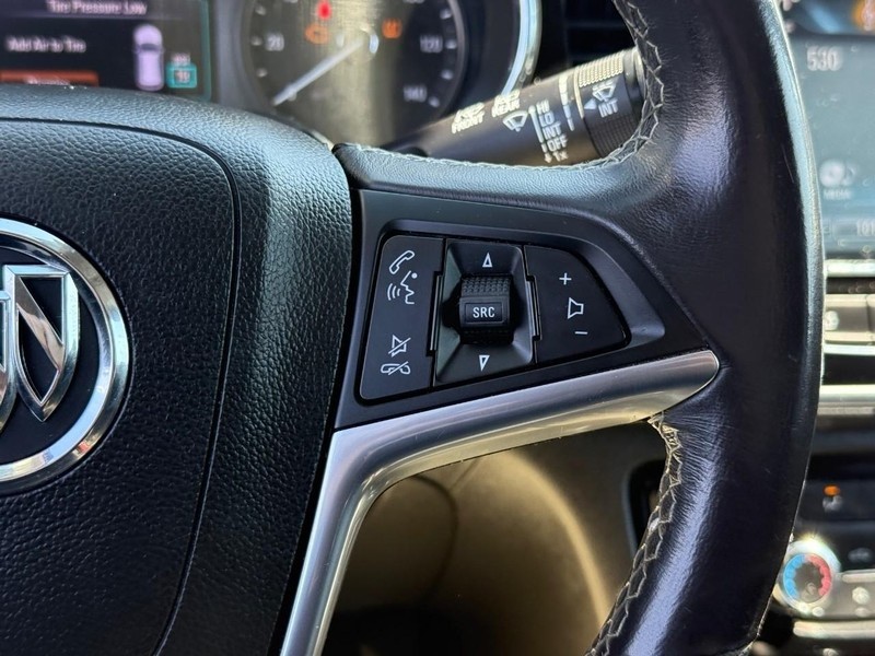 Buick Encore Vehicle Full-screen Gallery Image 23